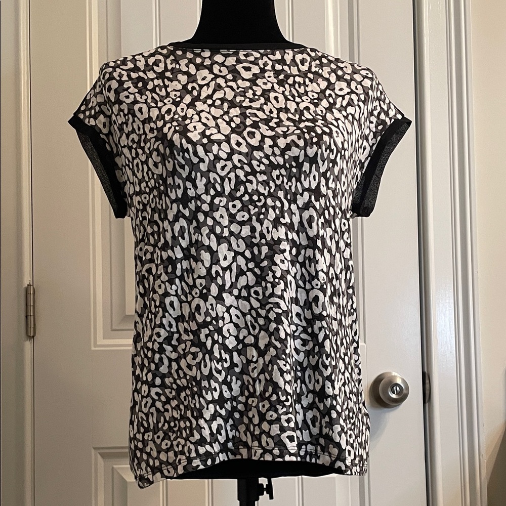 Black, White and Gray Leopard  Short Sleeve Top